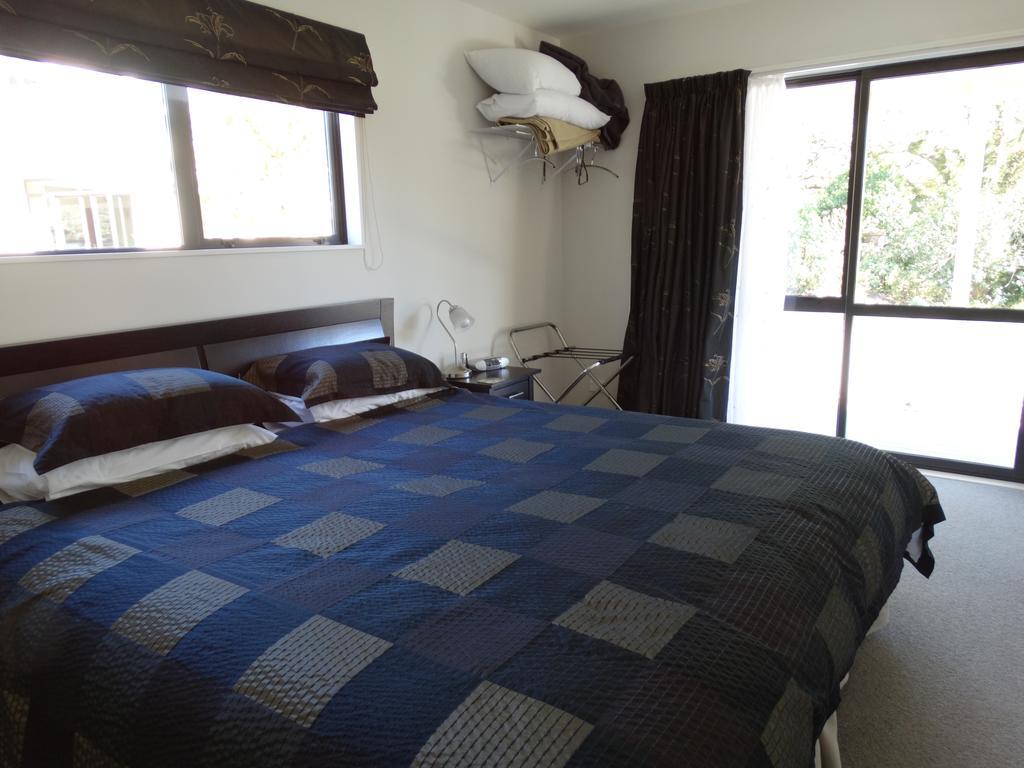 Oak Lodge Greymouth Rum bild